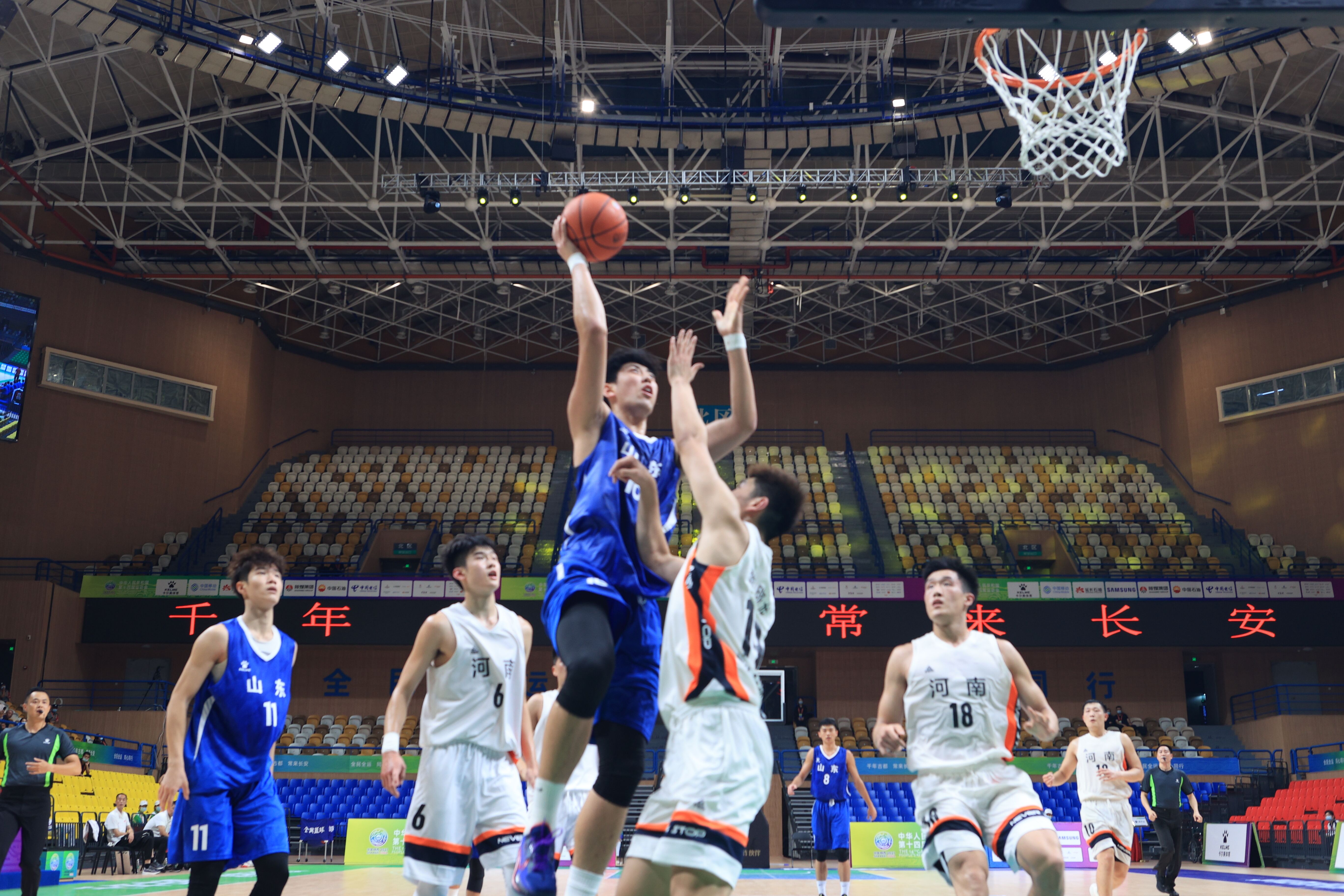 界里越来越 界里越来越